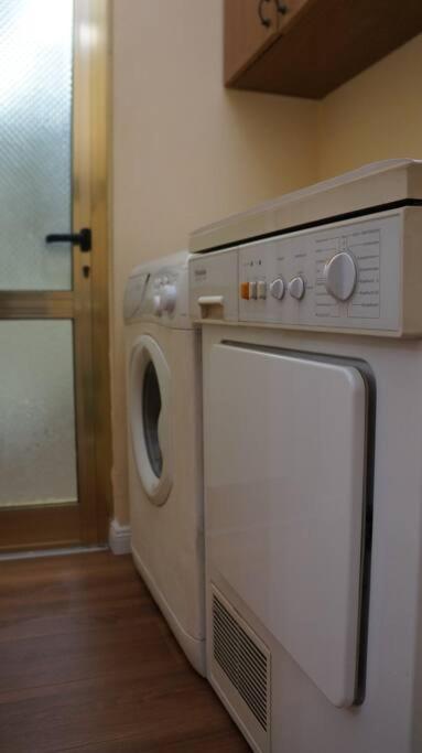 Alle'S M Shyri Studio Apartment Тирана Экстерьер фото